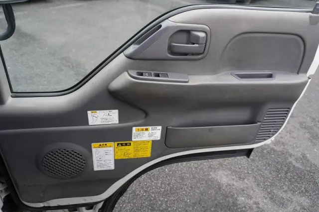 いすゞ エルフ TPG-NKR85AN(2WD)の写真36