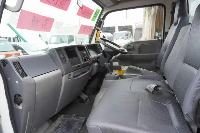 いすゞ エルフ TPG-NKR85AN(2WD)の写真39