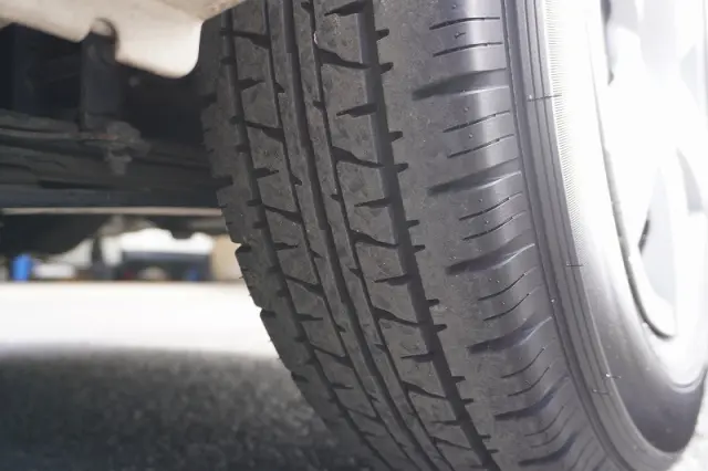 トヨタ ハイエースバン CBF-TRH200K(2WD)の写真11