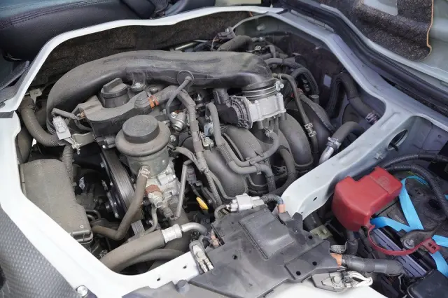 トヨタ ハイエースバン CBF-TRH200K(2WD)の写真14