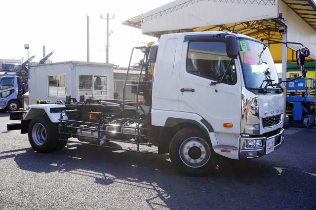 三菱 ファイター 2KG-FK62FZ(2WD)の写真6