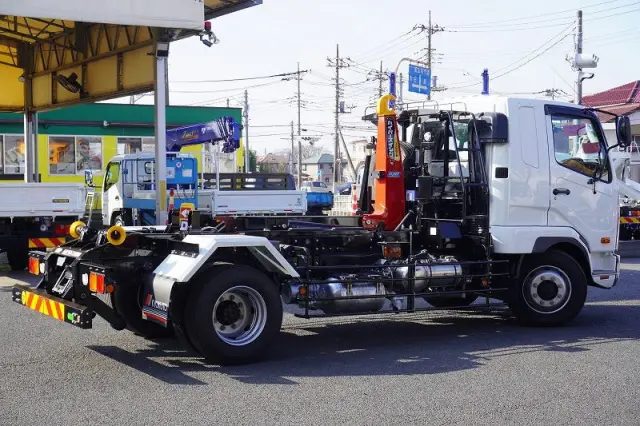 三菱 ファイター 2KG-FK62FZ(2WD)の写真8