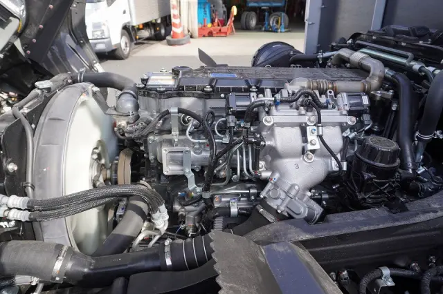 三菱 ファイター 2KG-FK62FZ(2WD)の写真14