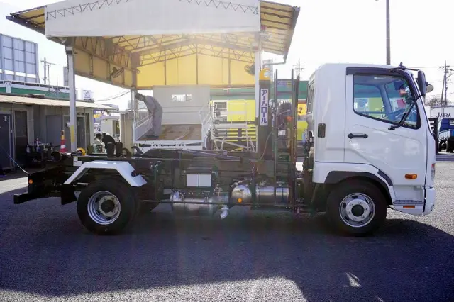 三菱 ファイター 2KG-FK72F(2WD)の写真5