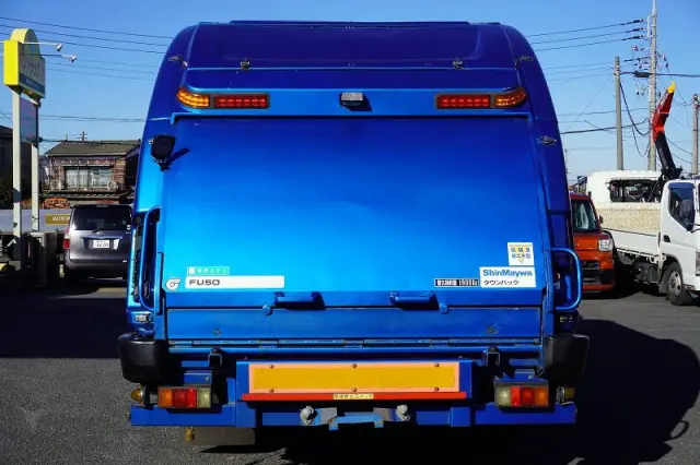 三菱 ファイター PA-FK61R(2WD)の写真4