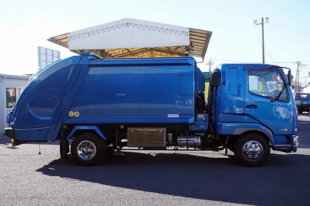 三菱 ファイター PA-FK61R(2WD)の写真5