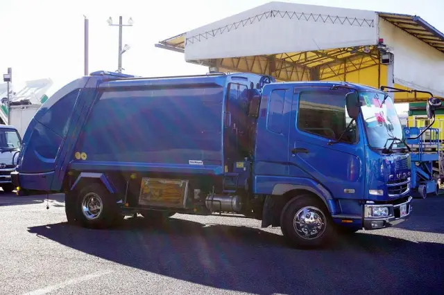 三菱 ファイター PA-FK61R(2WD)の写真6