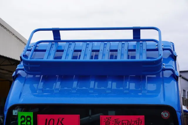 いすゞ エルフ TRG-NKR85A(2WD)の写真17