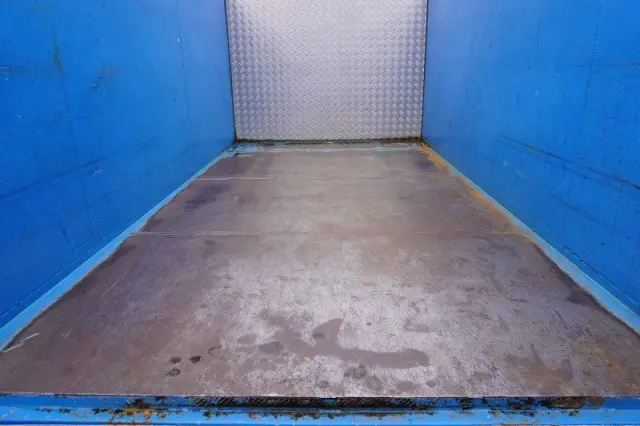 いすゞ エルフ TRG-NKR85A(2WD)の写真19