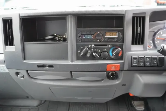 いすゞ エルフ TRG-NKR85A(2WD)の写真29