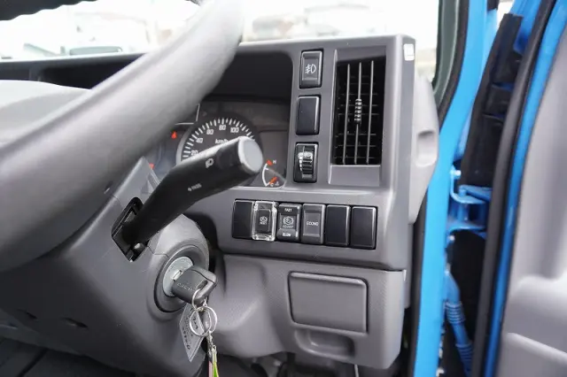 いすゞ エルフ TRG-NKR85A(2WD)の写真30