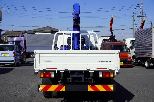 マツダ タイタン 2RG-LKR88R(2WD)の写真4