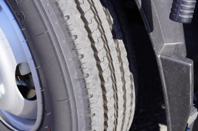 マツダ タイタン 2RG-LKR88R(2WD)の写真9