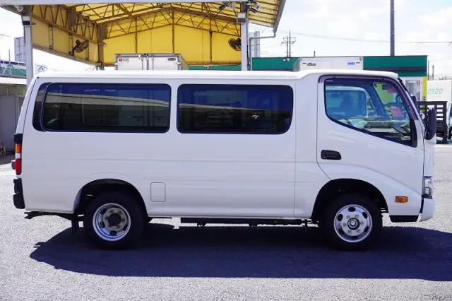 トヨタ ダイナ LDF-KDY241V(2WD)の写真5