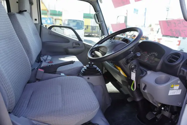 トヨタ ダイナ LDF-KDY241V(2WD)の写真30