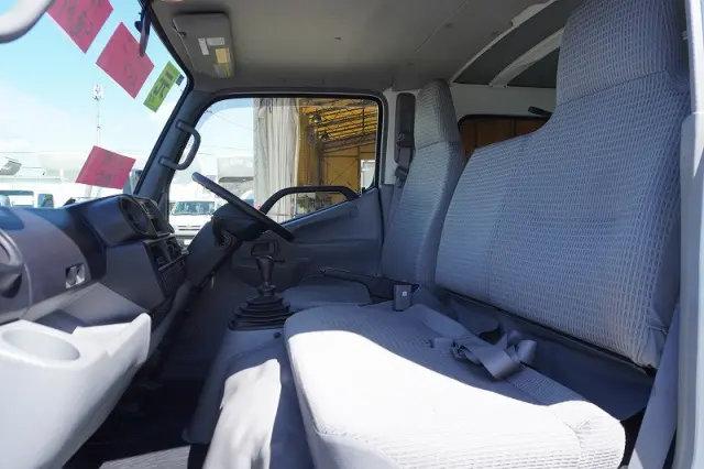 トヨタ ダイナ LDF-KDY241V(2WD)の写真32