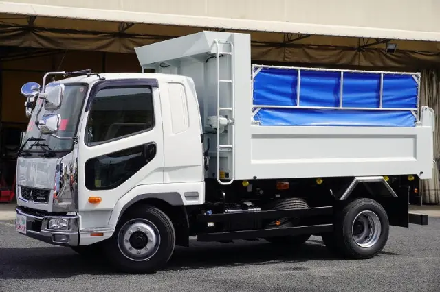 三菱 ファイター 2KG-FK62FZ(2WD)の写真1