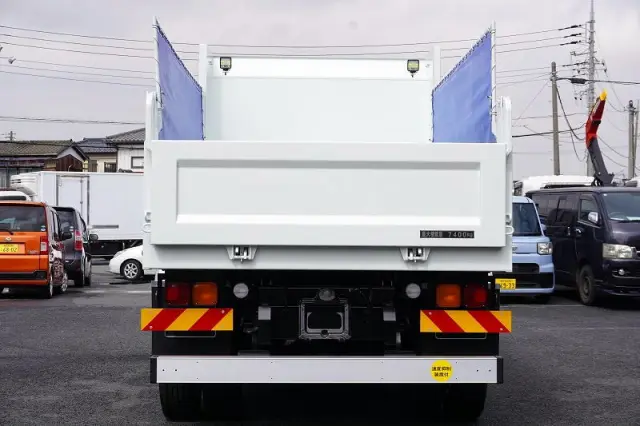 三菱 ファイター 2KG-FK62FZ(2WD)の写真4