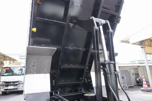 三菱 ファイター 2KG-FK62FZ(2WD)の写真28