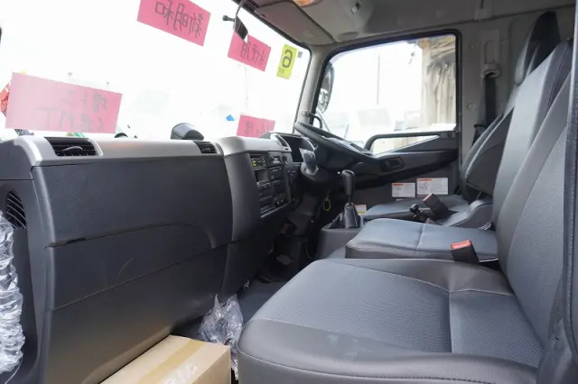 三菱 ファイター 2KG-FK62FZ(2WD)の写真38