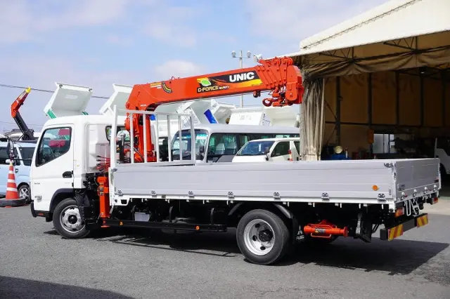 三菱 キャンター 2RG-FEB80(2WD)の写真7