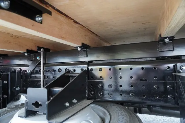 三菱 キャンター 2RG-FEB80(2WD)の写真12