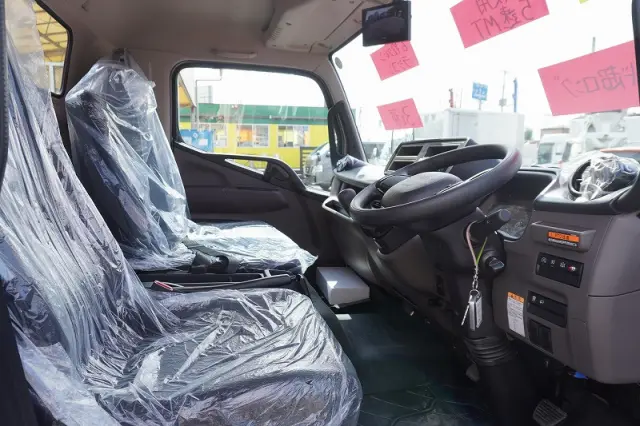 三菱 キャンター 2RG-FEB80(2WD)の写真43