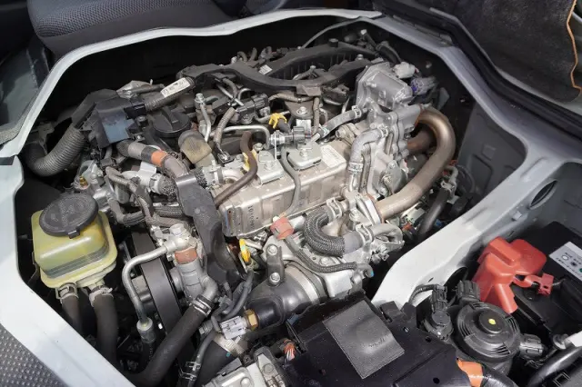 トヨタ ハイエースバン QDF-GDH201V(2WD)の写真13