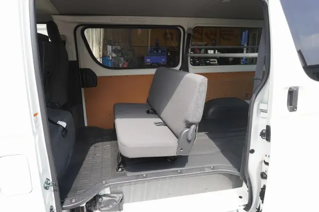 トヨタ ハイエースバン QDF-GDH201V(2WD)の写真19