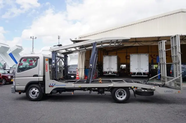 三菱 キャンター TPG-FEB90(2WD)の写真3