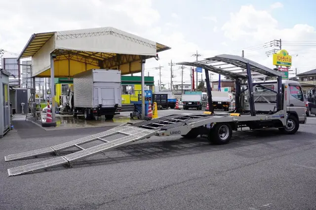 三菱 キャンター TPG-FEB90(2WD)の写真9