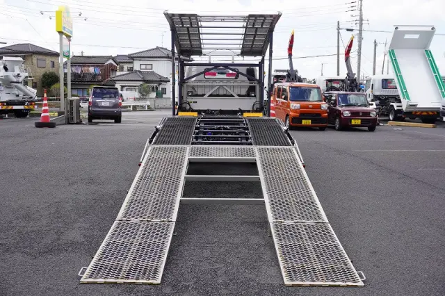 三菱 キャンター TPG-FEB90(2WD)の写真20