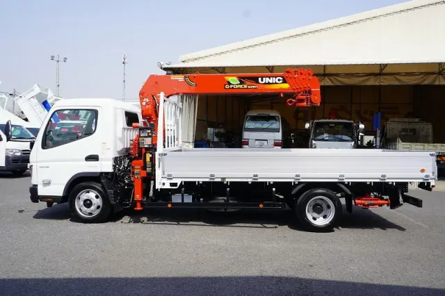 三菱 キャンター 2RG-FEB80(2WD)の写真3