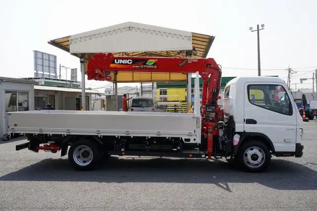 三菱 キャンター 2RG-FEB80(2WD)の写真5