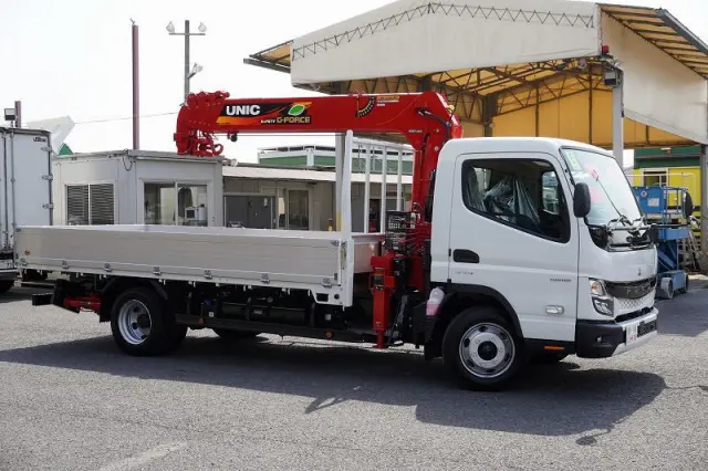 三菱 キャンター 2RG-FEB80(2WD)の写真6