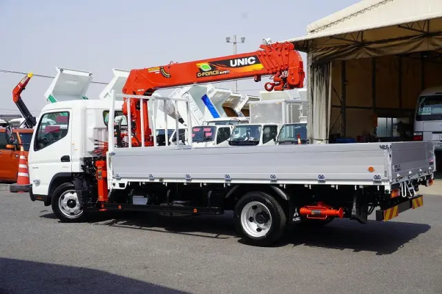 三菱 キャンター 2RG-FEB80(2WD)の写真7