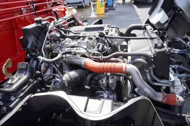 三菱 キャンター 2RG-FEB80(2WD)の写真14