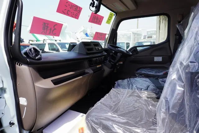 三菱 キャンター 2RG-FEB80(2WD)の写真44