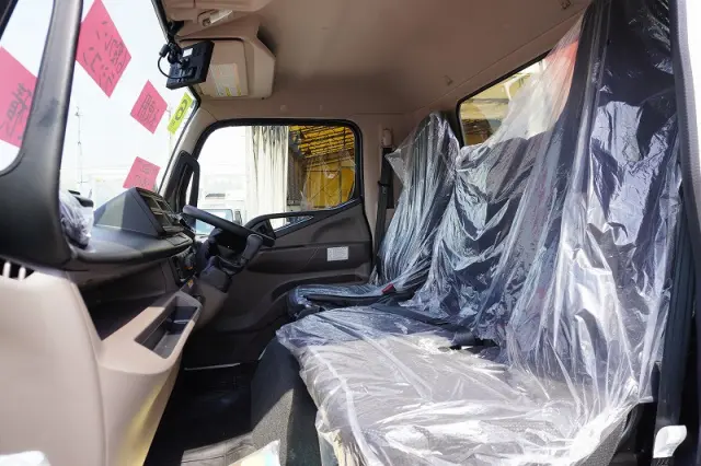 三菱 キャンター 2RG-FEB80(2WD)の写真45