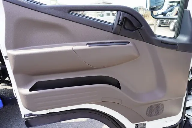 三菱 キャンター 2RG-FEB80(2WD)の写真46