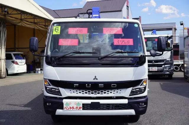三菱 キャンター 2PG-FEB90(2WD)の写真2