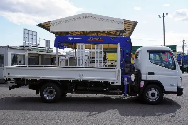 三菱 キャンター 2PG-FEB90(2WD)の写真5