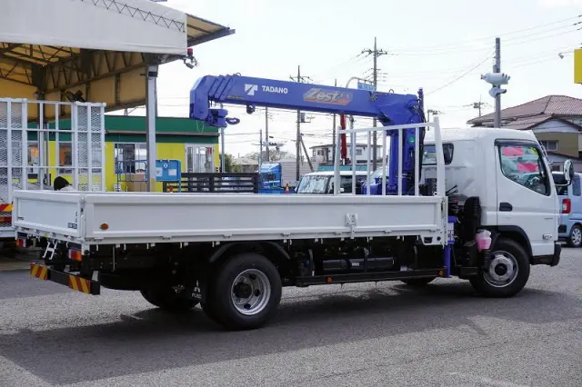 三菱 キャンター 2PG-FEB90(2WD)の写真8