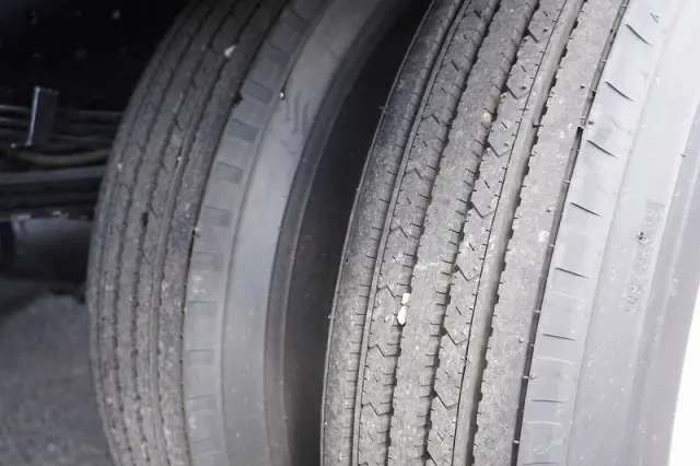 三菱 キャンター 2PG-FEB90(2WD)の写真10