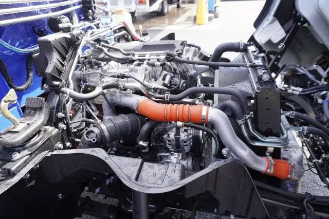 三菱 キャンター 2PG-FEB90(2WD)の写真14