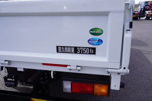 三菱 キャンター 2PG-FEB90(2WD)の写真18