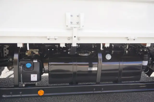 三菱 キャンター 2PG-FEB90(2WD)の写真21