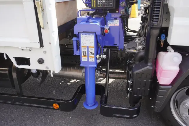 三菱 キャンター 2PG-FEB90(2WD)の写真22