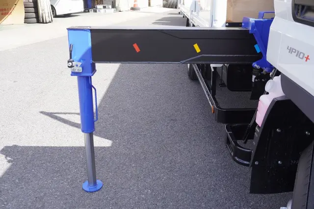 三菱 キャンター 2PG-FEB90(2WD)の写真24