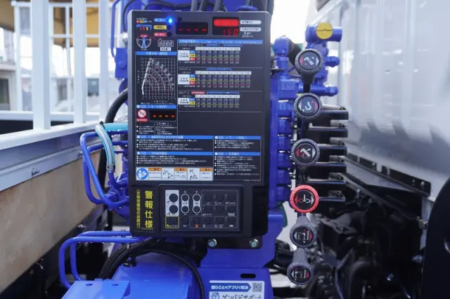 三菱 キャンター 2PG-FEB90(2WD)の写真28